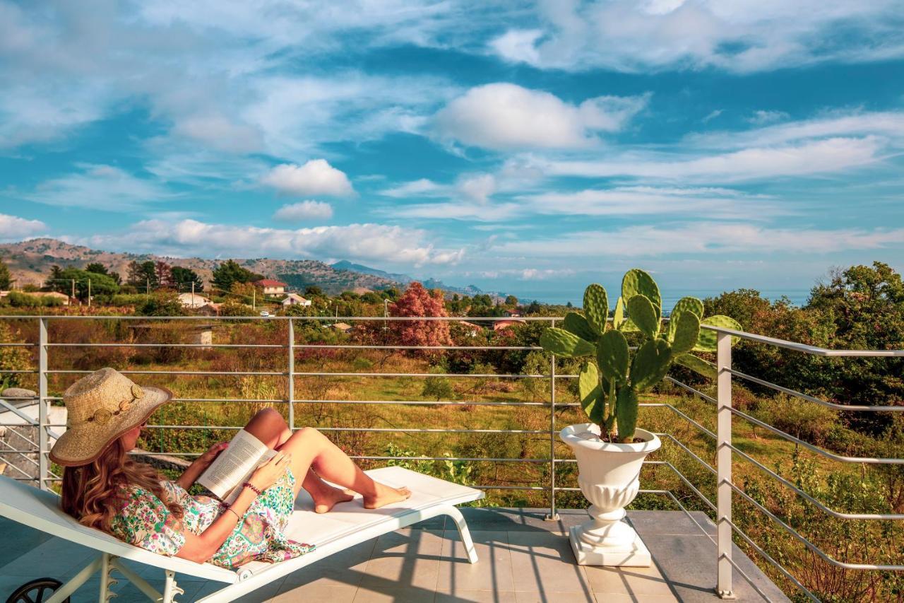 Design Villa In Piedimonte Etneo Exterior photo